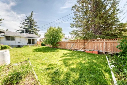 6839 Huntridge Hill Ne, Calgary, AB 
