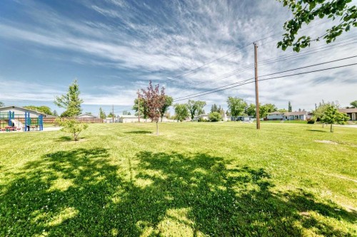 6839 Huntridge Hill Ne, Calgary, AB 