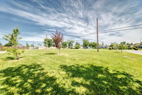 6839 Huntridge Hill Ne, Calgary, AB 