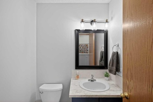 72 Springs Crescent Se, Airdrie, AB 