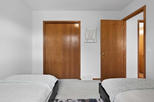 72 Springs Crescent Se, Airdrie, AB 