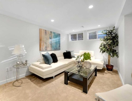 1718 12 Avenue Nw, Calgary, AB 