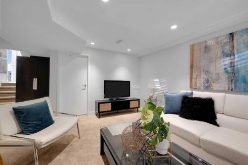 1718 12 Avenue Nw, Calgary, AB 