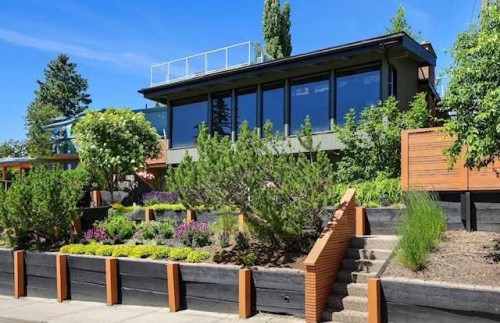 1718 12 Avenue Nw, Calgary, AB 