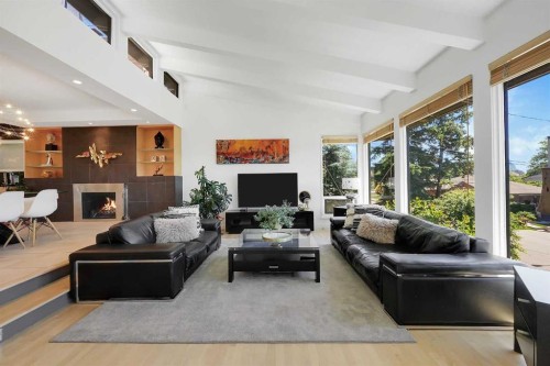 1718 12 Avenue Nw, Calgary, AB 