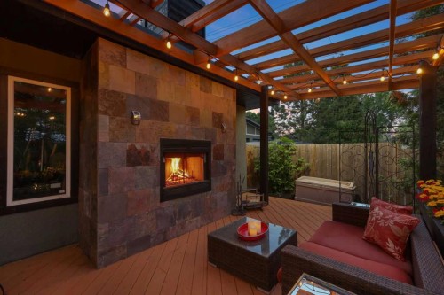 1718 12 Avenue Nw, Calgary, AB 