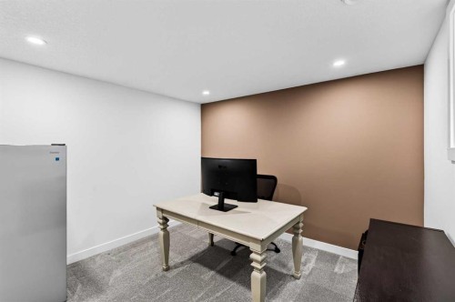 9512 Academy Drive Se, Calgary, AB - Indoor Photo Showing Office