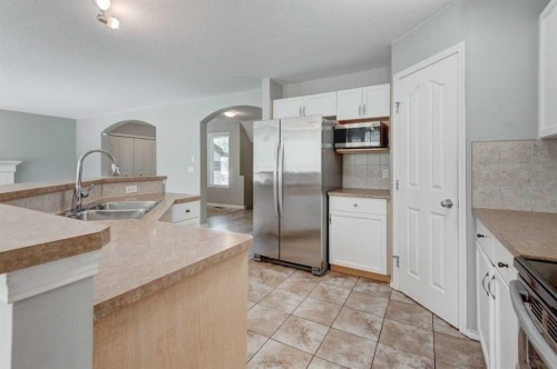27 Bridlerange Circle Sw, Calgary, AB 