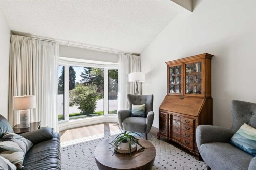 272 Woodfield Road Sw, Calgary, AB 