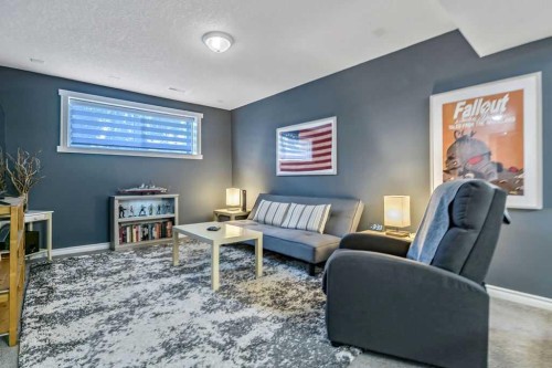 311 Penbrooke Crescent Se, Calgary, AB - Indoor