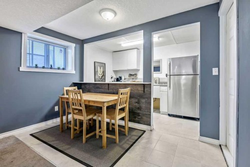 311 Penbrooke Crescent Se, Calgary, AB - Indoor
