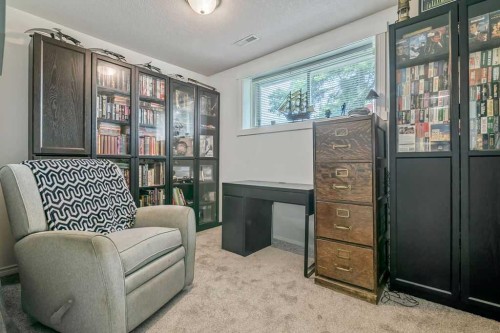 311 Penbrooke Crescent Se, Calgary, AB - Indoor