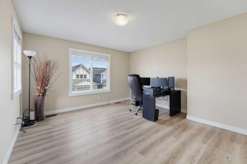 145 Sunset Manor, Cochrane, AB - Indoor