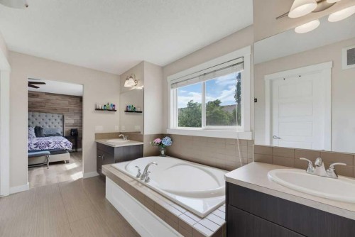 145 Sunset Manor, Cochrane, AB - Indoor Photo Showing Bathroom