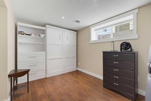 145 Sunset Manor, Cochrane, AB - Indoor