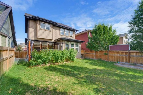 145 Sunset Manor, Cochrane, AB - Outdoor