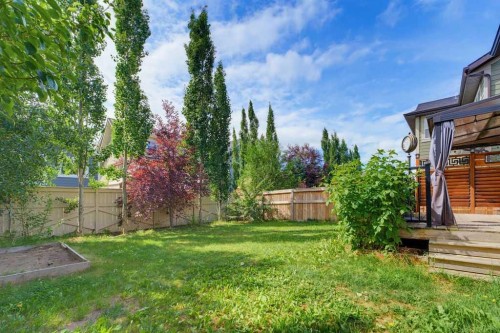 145 Sunset Manor, Cochrane, AB - Outdoor