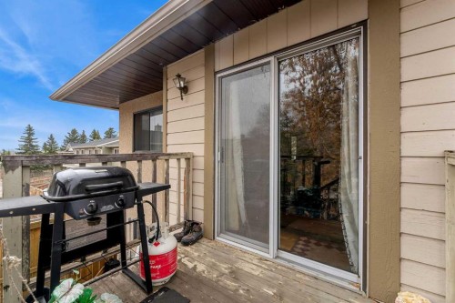 115 Deerfield Drive Se, Calgary, AB 
