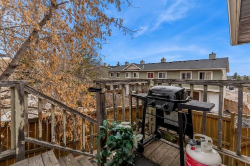 115 Deerfield Drive Se, Calgary, AB 