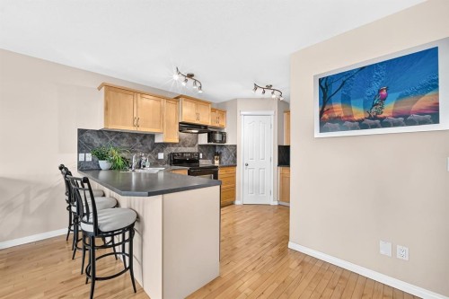 43 Rockmont Court Nw, Calgary, AB 