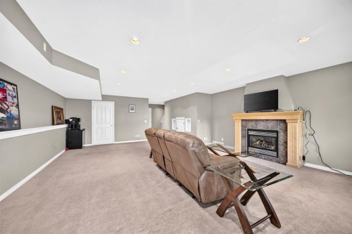 43 Rockmont Court Nw, Calgary, AB 