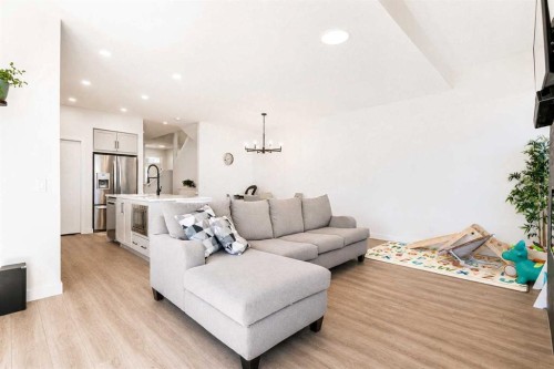 267 Belmont Heath Sw, Calgary, AB - Indoor Photo Showing Living Room