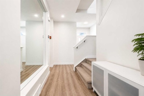 267 Belmont Heath Sw, Calgary, AB - Indoor Photo Showing Other Room
