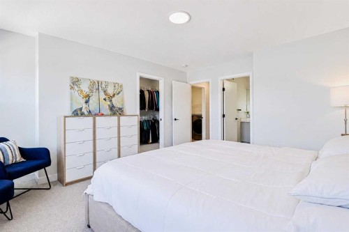 267 Belmont Heath Sw, Calgary, AB - Indoor Photo Showing Bedroom