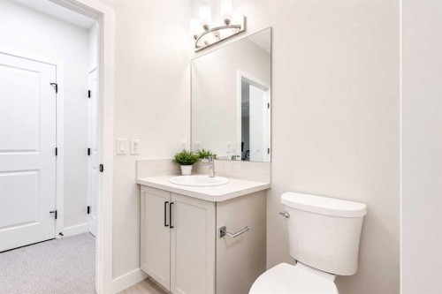 267 Belmont Heath Sw, Calgary, AB - Indoor Photo Showing Bathroom