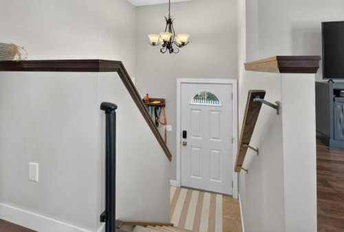 20 Mckinley Road Se, Calgary, AB 