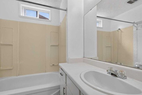 558 Whitehill Place Ne, Calgary, AB 