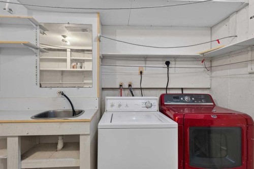 558 Whitehill Place Ne, Calgary, AB 