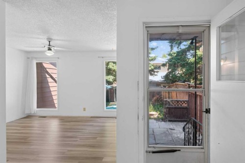 558 Whitehill Place Ne, Calgary, AB 