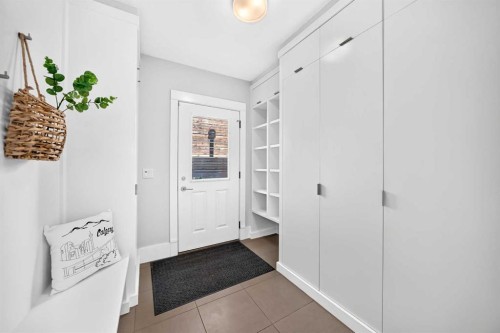 2312 12 Avenue Nw, Calgary, AB 
