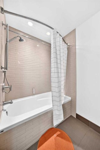 2312 12 Avenue Nw, Calgary, AB 