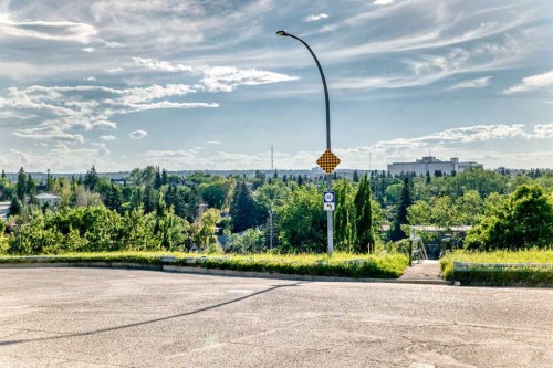 2312 12 Avenue Nw, Calgary, AB 