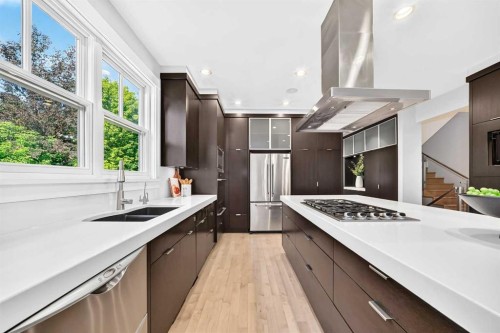 2312 12 Avenue Nw, Calgary, AB 