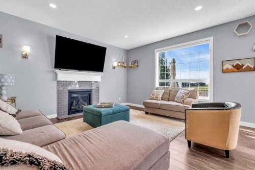 284 Rainbow Falls Way, Chestermere, AB 