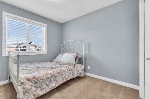 284 Rainbow Falls Way, Chestermere, AB 