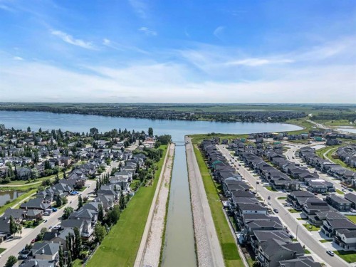 284 Rainbow Falls Way, Chestermere, AB 