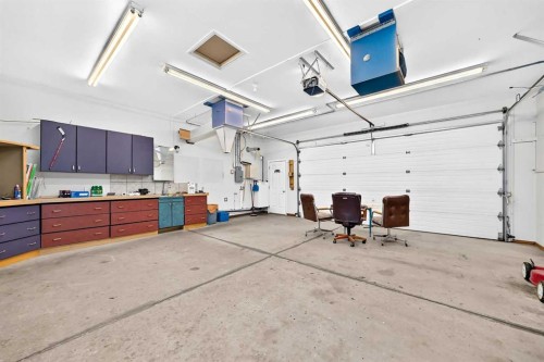 5113 17 Avenue Nw, Calgary, AB 