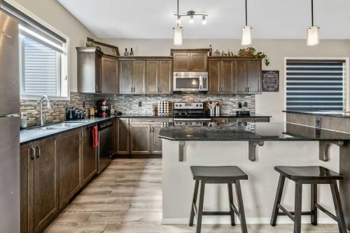 86 Legacy Common Se, Calgary, AB 
