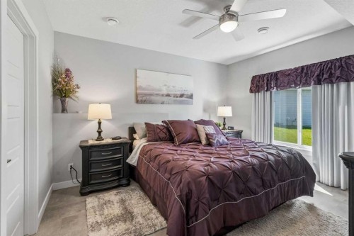 7 Bishop Circle, Carstairs, AB - Indoor Photo Showing Bedroom