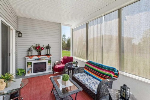 7 Bishop Circle, Carstairs, AB -  With Exterior