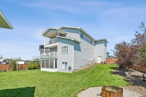 7 Bishop Circle, Carstairs, AB - Outdoor With Balcony With Exterior