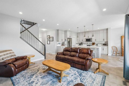 7 Bishop Circle, Carstairs, AB - Indoor Photo Showing Living Room