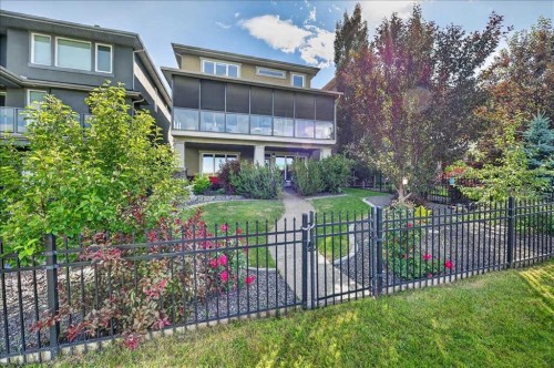 146 Valley Pointe Way Nw, Calgary, AB - Outdoor