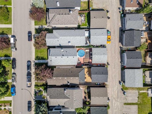 85 Evermeadow Manor Sw, Calgary, AB 
