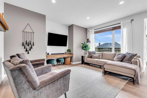 452 Evergreen Circle Sw, Calgary, AB 