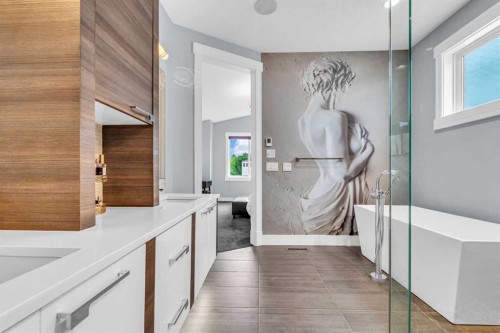 2417 25 Avenue Nw, Calgary, AB - Indoor Photo Showing Other Room